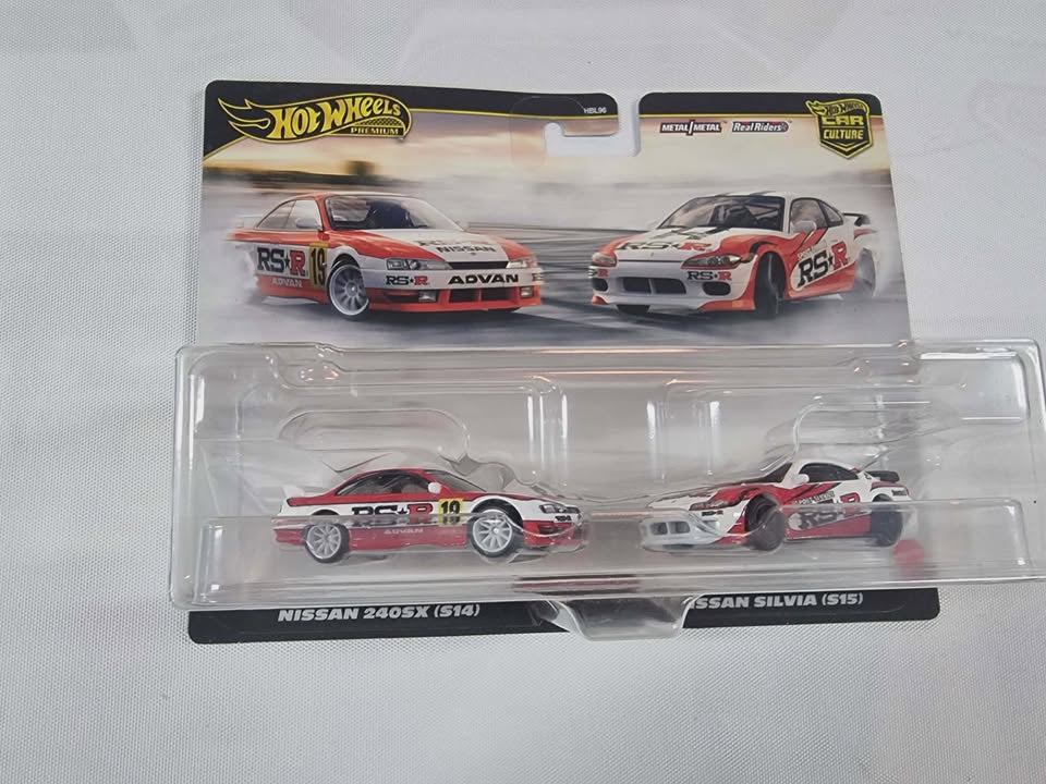 Hot Wheels Premium Car Culture Twin Pack Nissan 240SX (S14) & Nissan Silvia S15