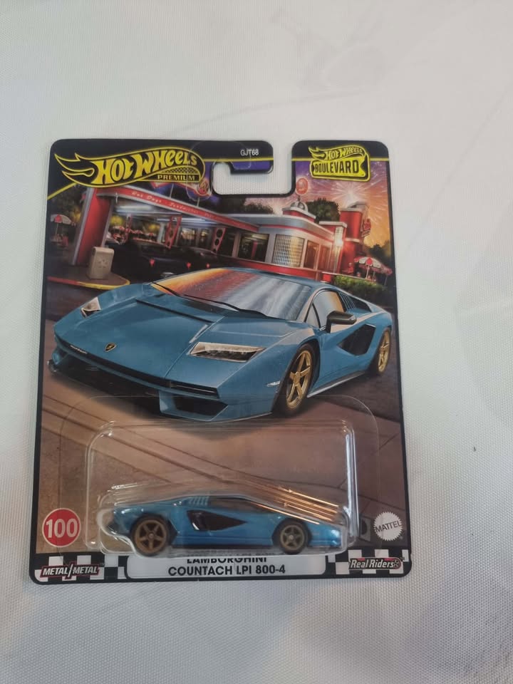 Hot Wheels Premium Boulevard #100 – Lamborghini Countach LPI 800-4