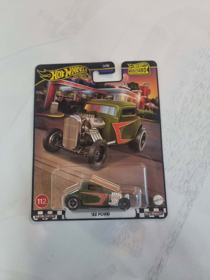 Hot Wheels Premium Boulevard #112 – 1932 Ford