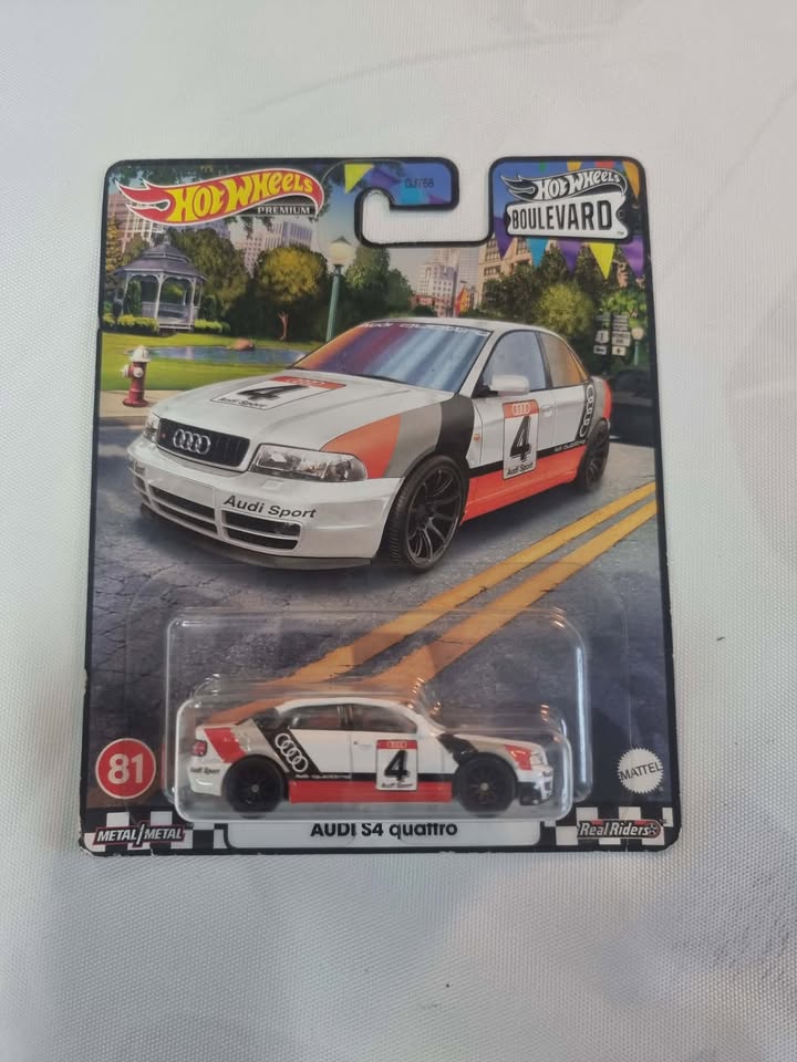 Hot Wheels Premium Boulevard #81 – Audi S4 Quattro