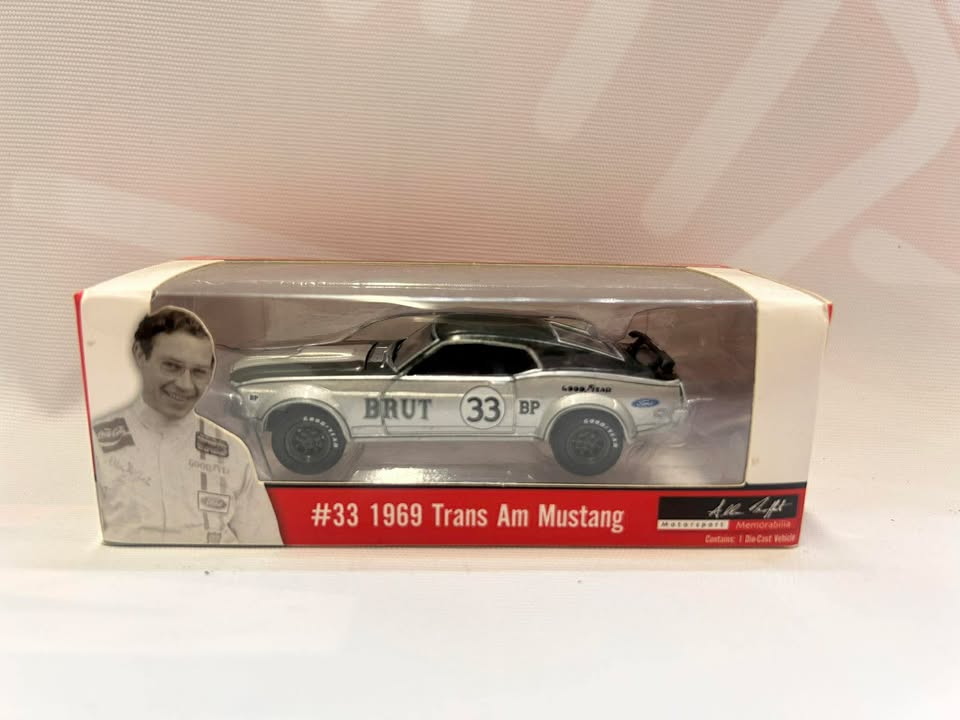Alan Moffatt Racing Motorsport DDA 1:64 Model | #33 1969 Trans AM Mustang