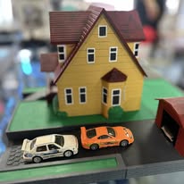 Hot Wheels Fast & Furious 1:64 Toretto Family House Custom Diorama Set
