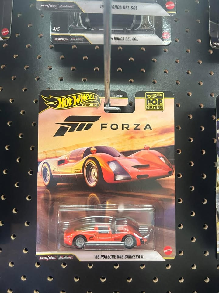 HotWheels Premium Pop Culture Forza Horizon - '66 Porsche 906 Carrera 6