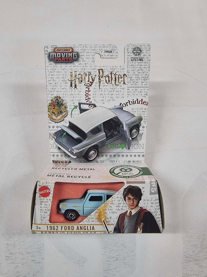 Matchbox Moving Parts 1962 Ford Anglia – Harry Potter Edition