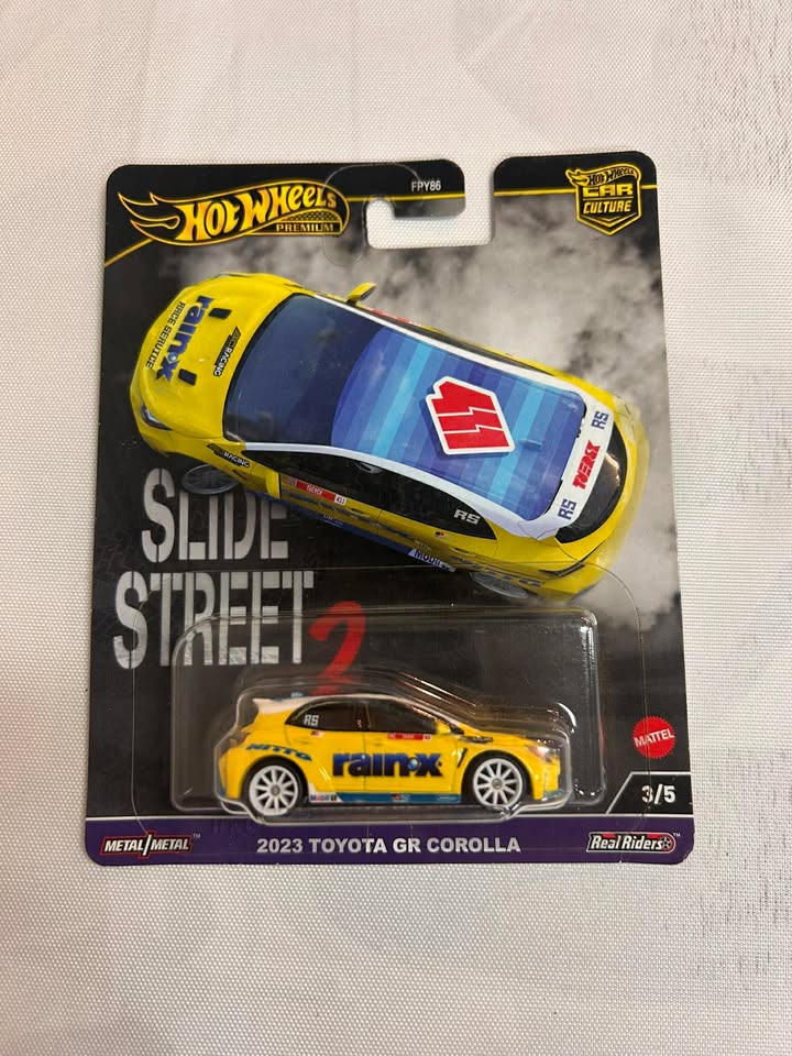 Hot Wheels Premium – 2023 Toyota GR Corolla