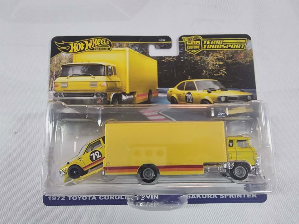Hot Wheels Premium Car Culture Team Transport - #75 1972 Toyota Corolla Levin